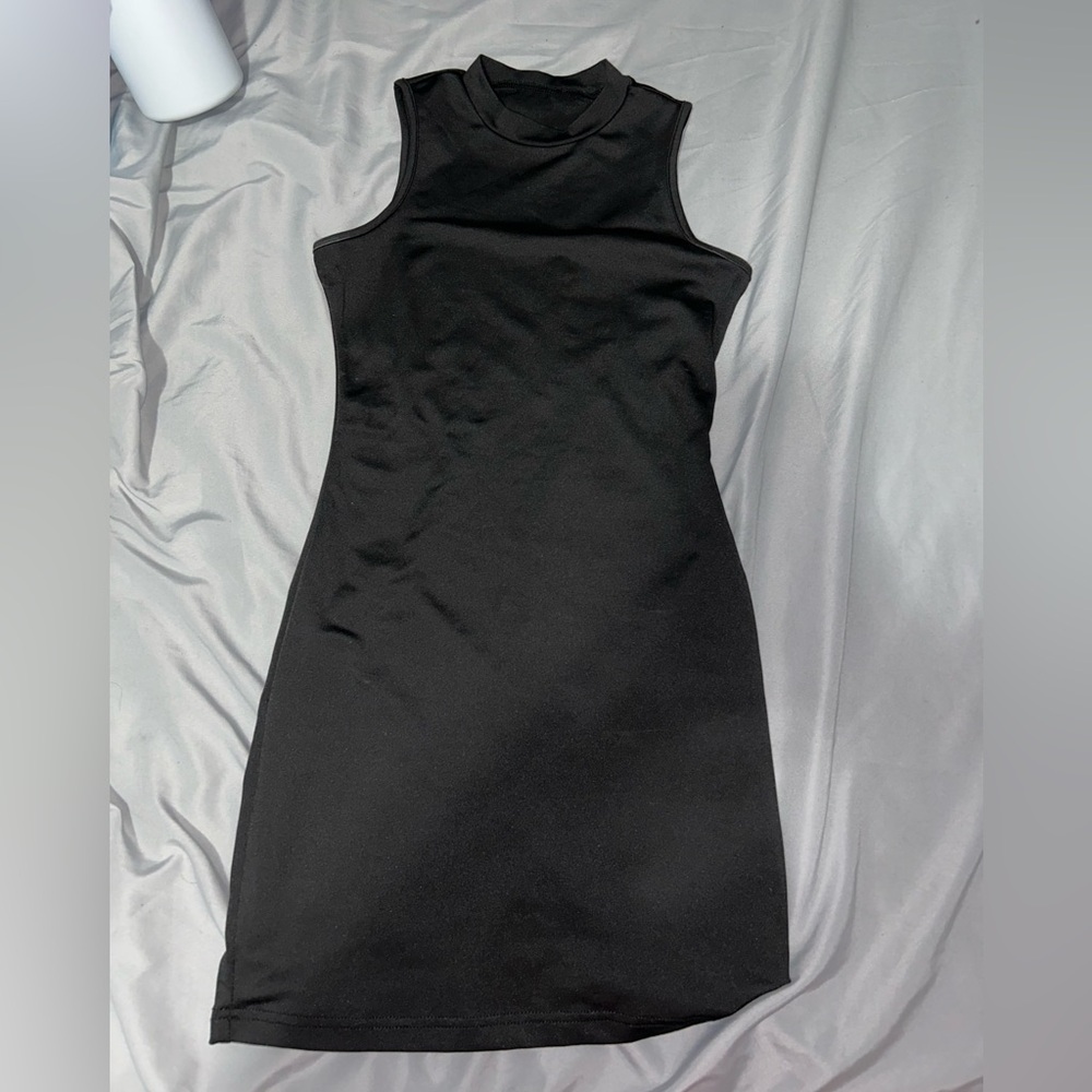 Elegant Black Sleeveless Dress